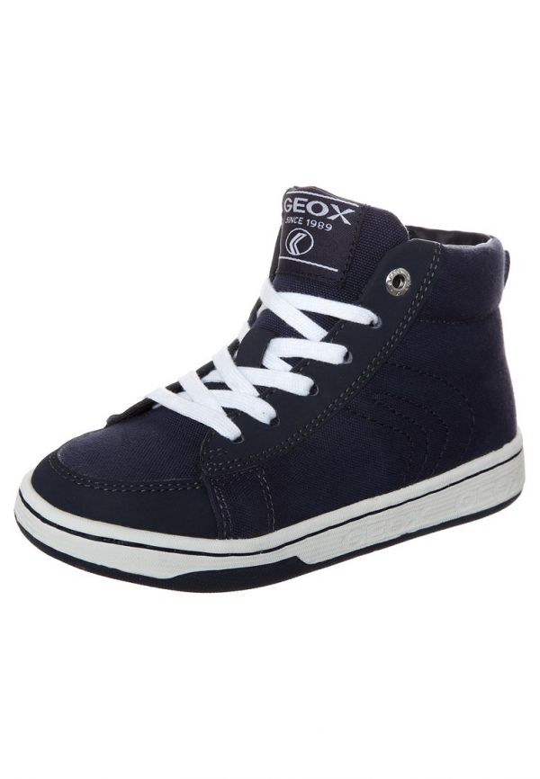 Goedkope kinderkleding-schoenen Nieuw & Outlet aanbiedingen