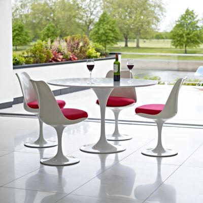 Tulip Eettafel set, ronde tafel met 4 Tulip stoelen 