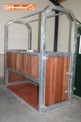 Behandelbox opvoelbox behandelboxen opvoelboxen paardenboxen