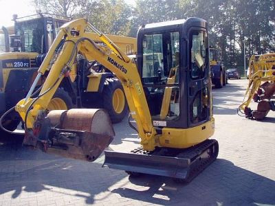 2008 KOMATSU PC16, 5000EUR