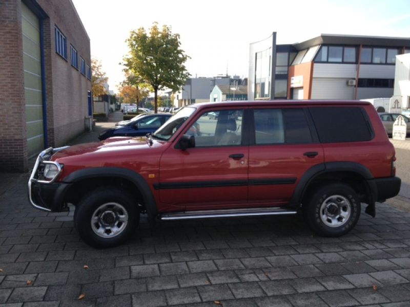 Nissan patrol long body 4x4 2.8 tdi grijs kenteken