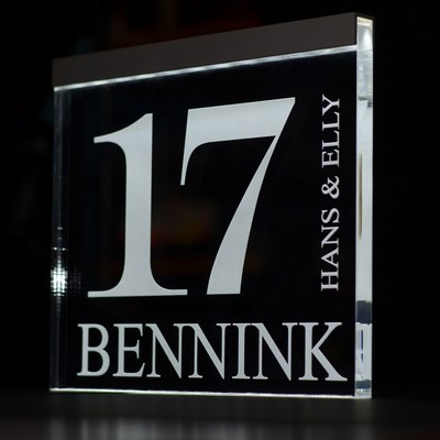 Huisnummer verlicht met led naambord naambordje