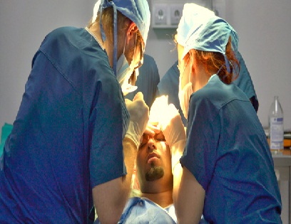 Haaruitval bestrijden met een voordelige haarimplantatie?