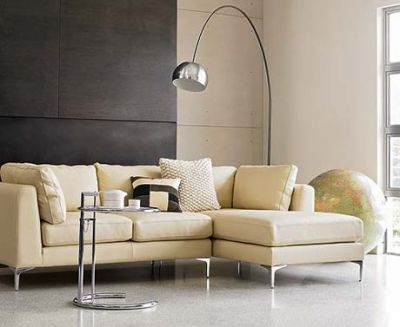 Nieuw Eileen Gray Adjustable bijzettafeltje. 