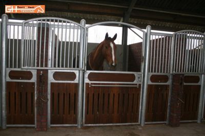 Luxe Paardenboxen paardenbox – Laake model Sosath