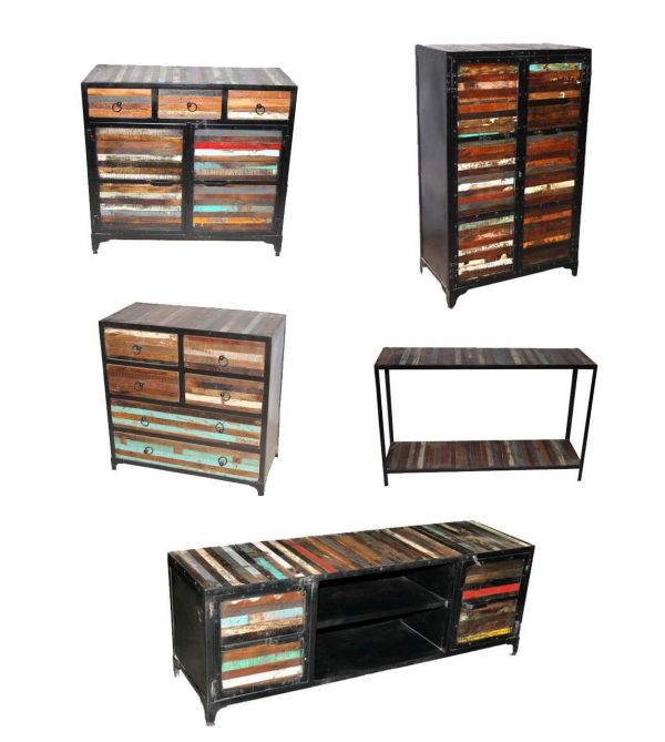 Nieuw bij Teakpaleis brocante teakhouten meubels het geeft weer een landelijke en romantische sfeer 