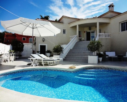 Wij verhuren vakantiehuizen aan de zuidelijke Costa Blanca