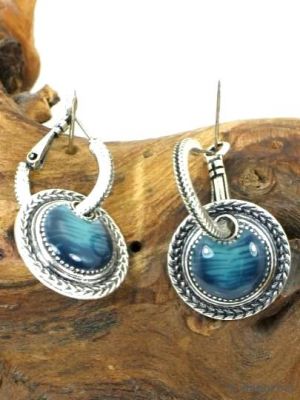 Oorringen (2 cm) met blauwe ronde hanger (steker).