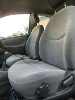 Toyota Yaris 1.3 16v VVTI SOL (luxe)