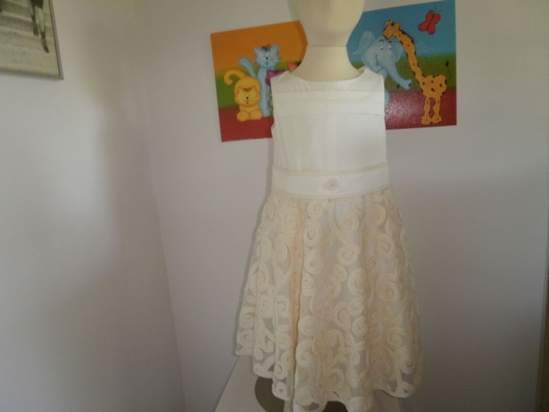 Prachtige jurkjes te koop tot 128