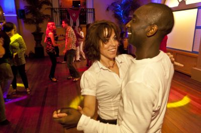 The Salsa Experience: Verras elkaar met een leuk uitje!