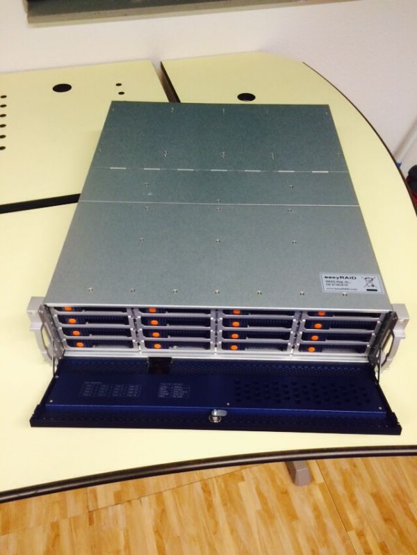 Easy raid voor 16 schijven