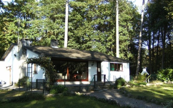 Ardennenbungalow naast bos, 7p, wifi, hond welkom