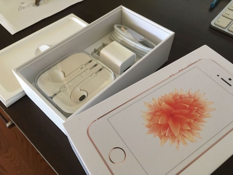 IPhone 7 Samsung S7 Sony ps4 WhatsAp +19132958342