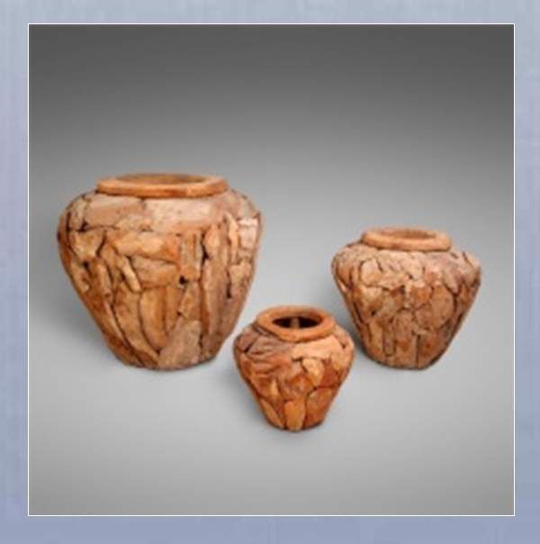 Nieuw bij Teakpaleis brocante teakhouten meubels het geeft weer een landelijke en romantische sfeer 