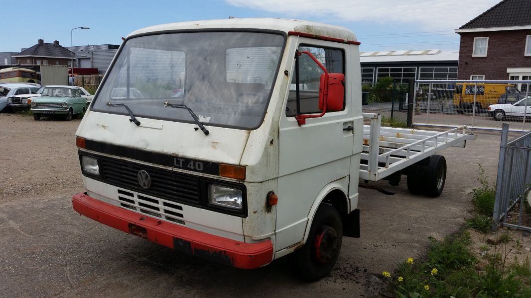 Diverse klassieke auto's Opel ford borgward Volvo camper lt vw ed 