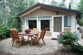 UW VAKANTIEBUNGALOW (Veluwe, bij Beekbergen)