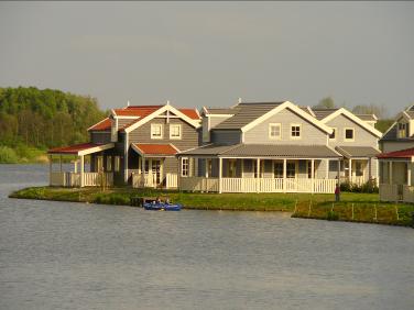 Luxe vakantiehuis met sauna, wifi, steiger, direkt aan het water