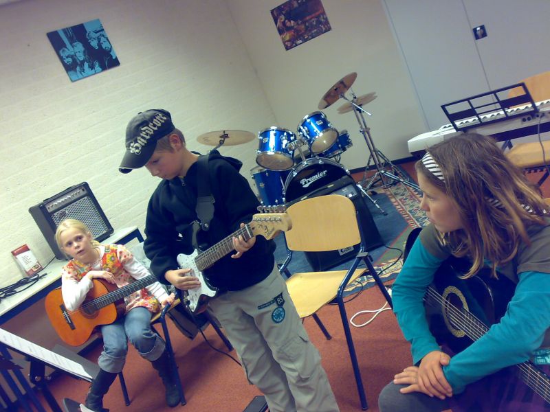 GitAARles ,AMV , of Basis Keyboardles ? Gratis Kennismaking  