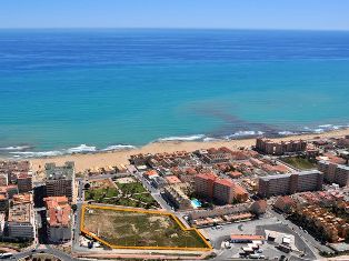 Moderne appartementen direct aan t strand, Torrevieja te koop
