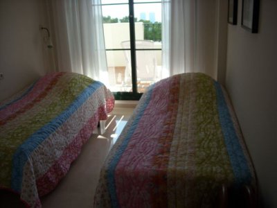 Schitterend appartement aan Zee met verwarmd zwembad te Albir Playa, Corata Blanca Spanje