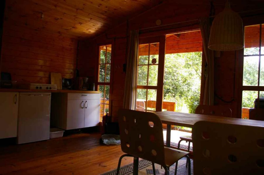 Ruime energieneutrale blokhutten te huur op duurzaam natuurkampeerterrein