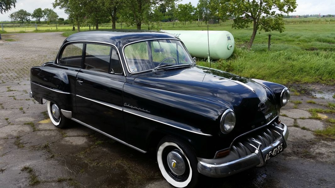 Diverse klassieke auto's Opel ford borgward Volvo camper lt vw ed 