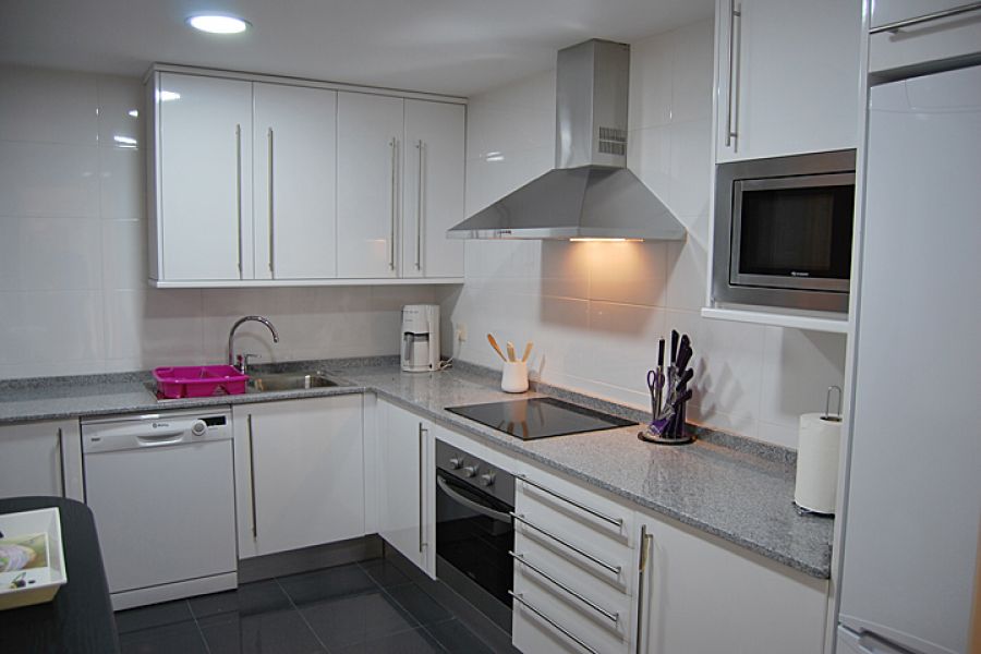 TE HUUR: Geheel nieuw en luxe (4 pers.) appartement in Calpe